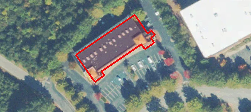 4889 Golden Pkwy
