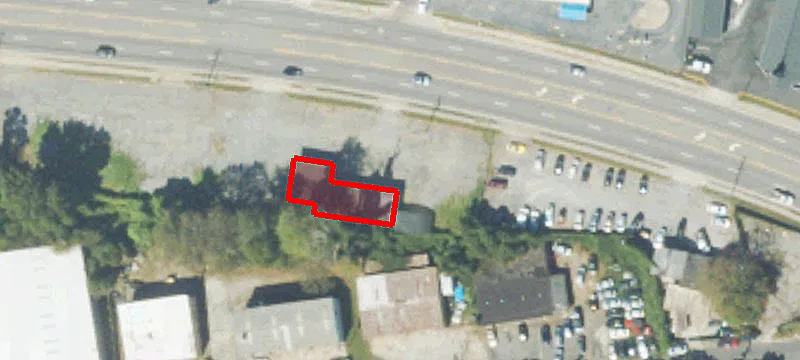 621 Veterans Memorial SW Hwy