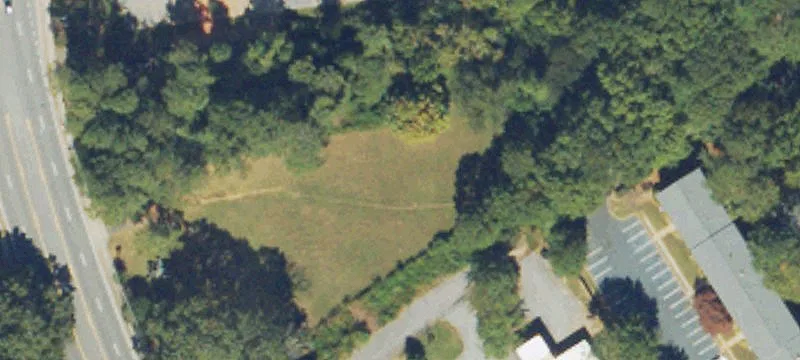 3588 Covington Hwy