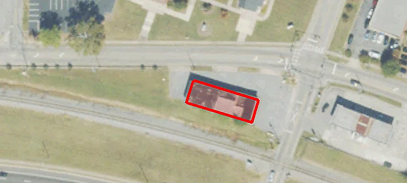 637 Main St