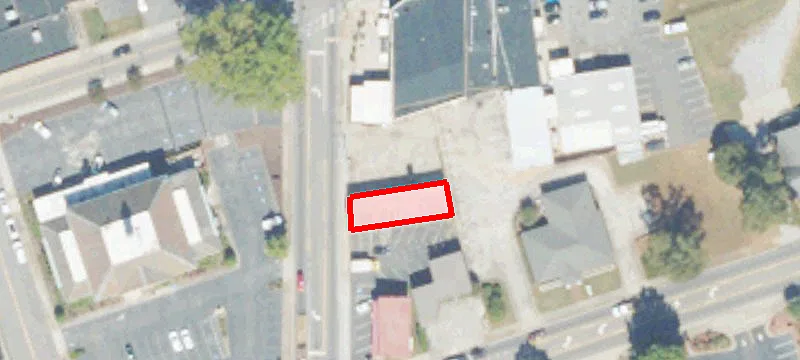 8 10th St