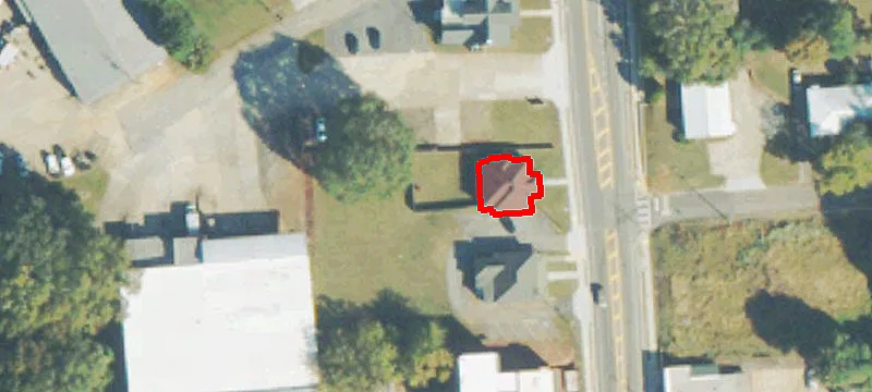 711 Clayton St