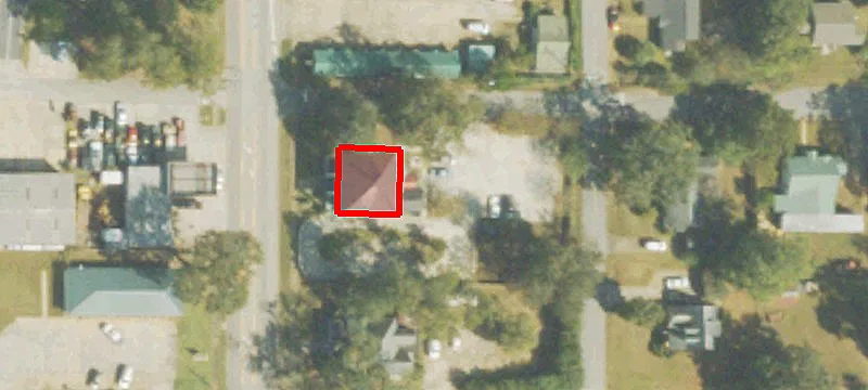 132 College St