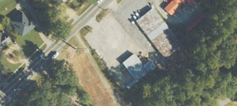 322 College St