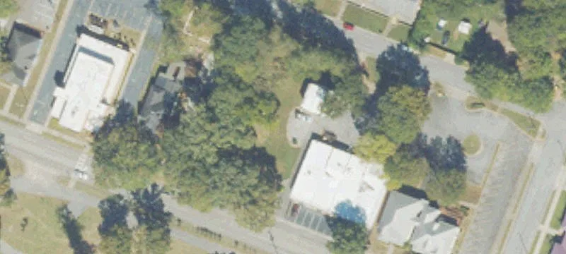 712 Main St