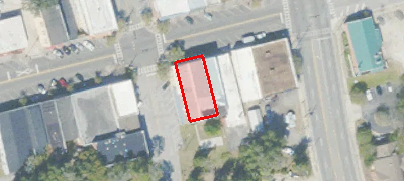 3918 Main St