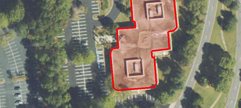 6475 Johns Xing