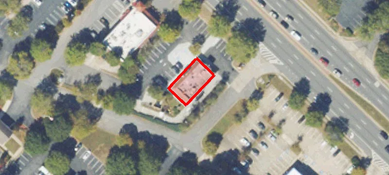 915 Holcomb Brg Rd
