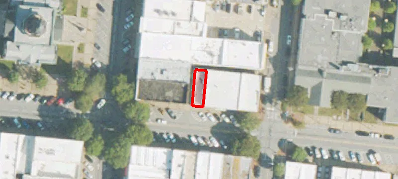 8 Broad St