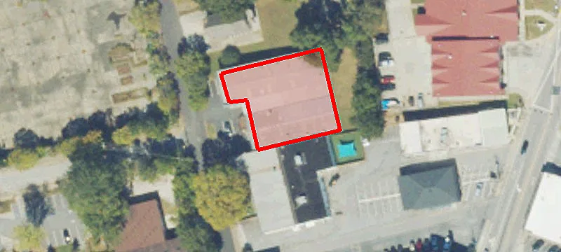 121 Ctr St