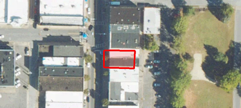411 Main St