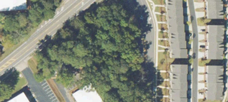 900 Old Roswell Lks Pkwy