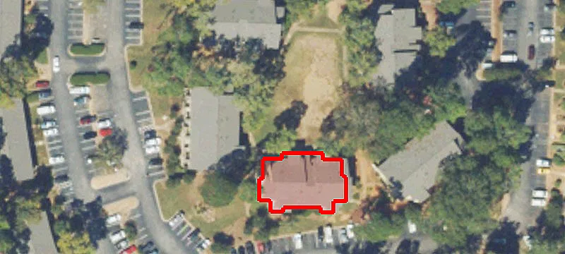 1000 Holcombs Pond Ct