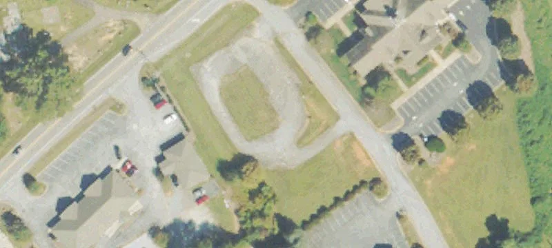 456 Louise St