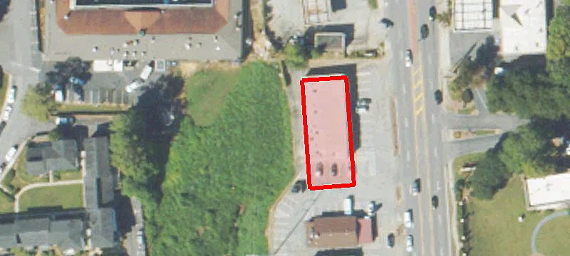 5696 Roswell Rd