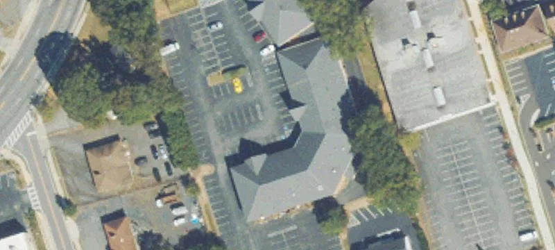 4985 Lavista Rd