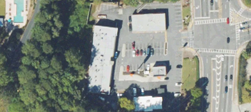 8290 Roswell Rd