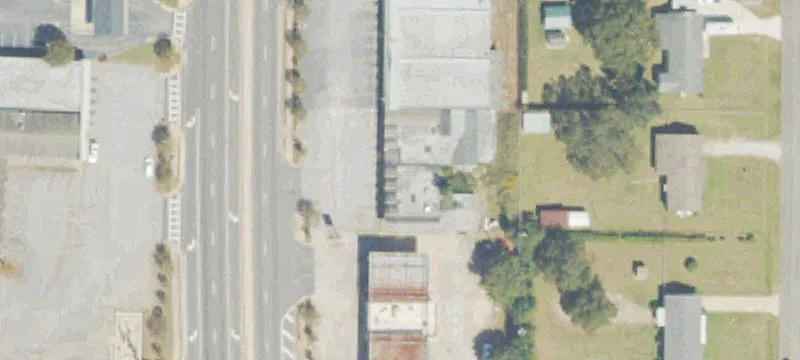 1104 Hwy 19th N