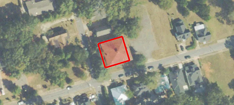 496 Reese St