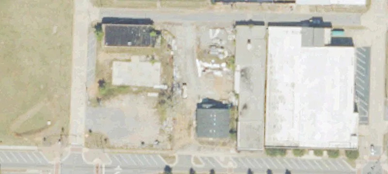 323 Solomon St