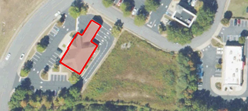 120 Lauren Ln
