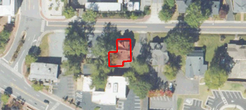216 Washington NE Ave
