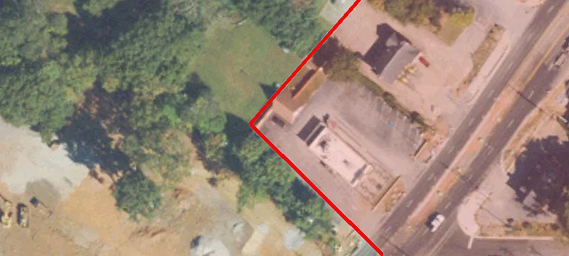 211 Main St