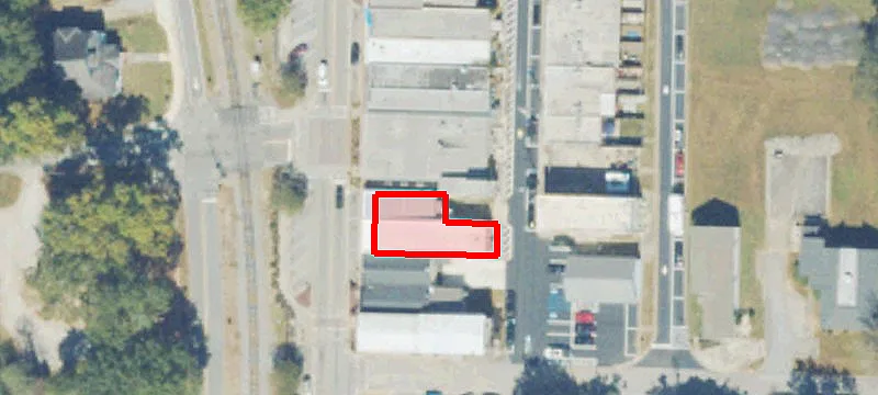 10 Main N St