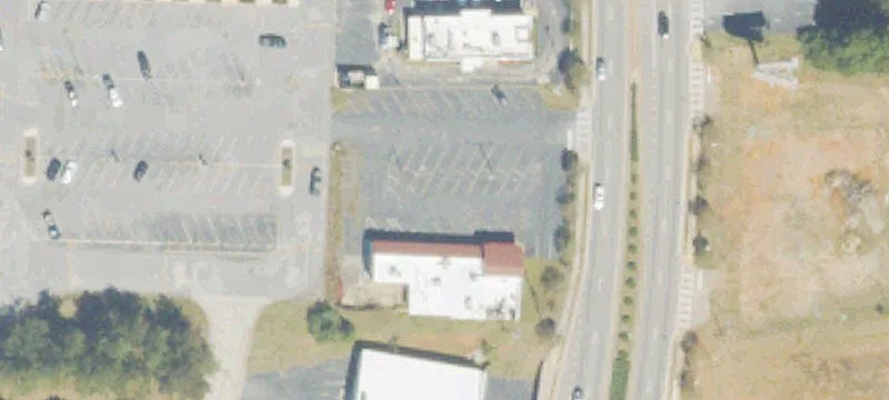 1049 Hwy 19th N