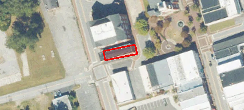 27 Courthouse Sq