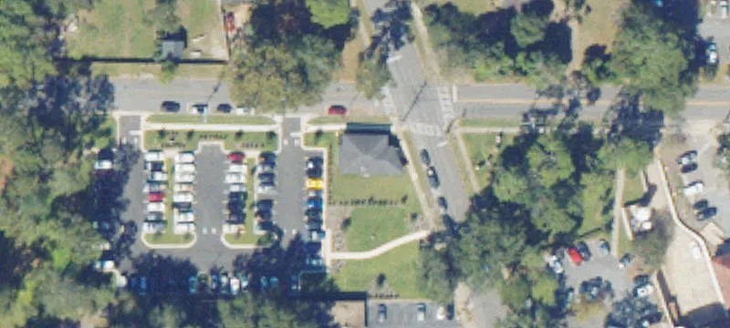 800 Gordon Ave