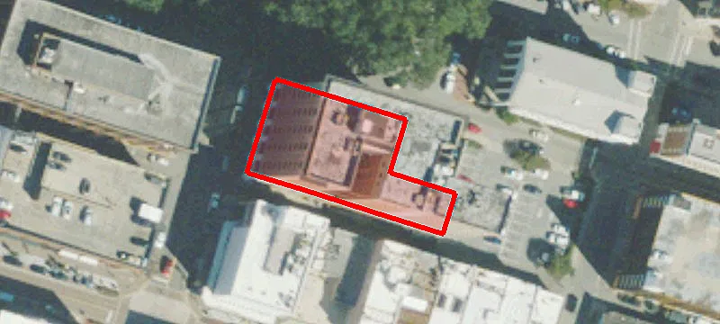 32 Bull St