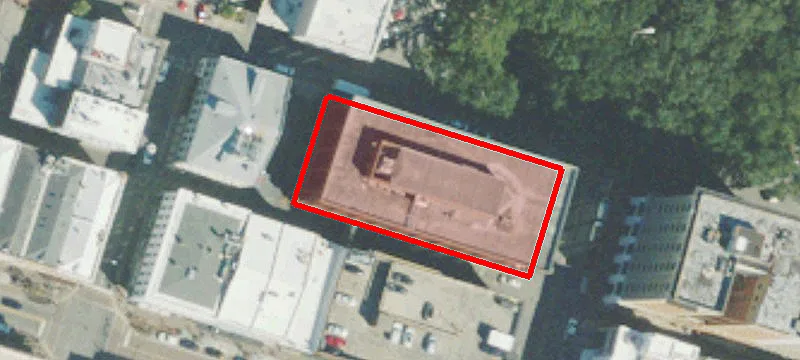 33 Bull St