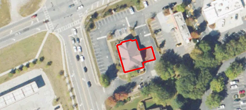 8022 Cumming Hwy