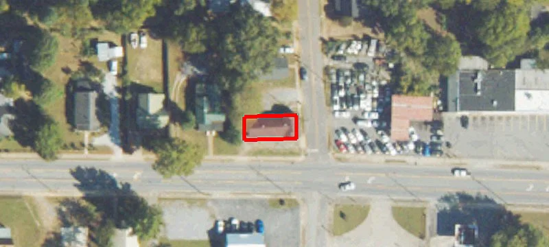 737 Ee Ave