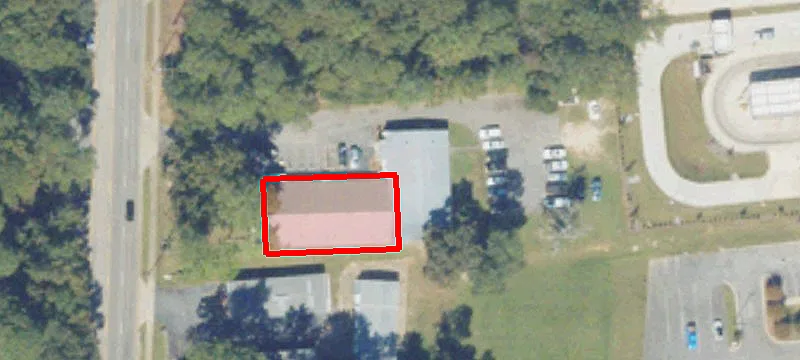 2134 Pinetree Blvd