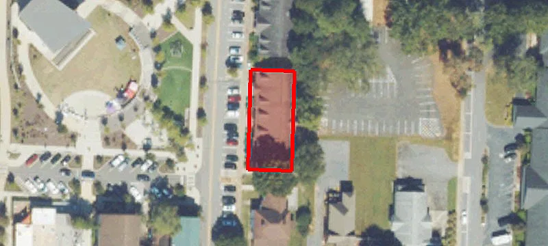 3855 Oakview Dr