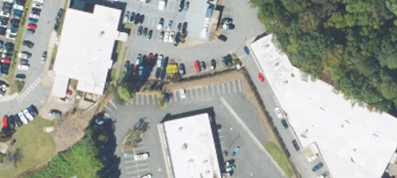 7555 Roswell Rd