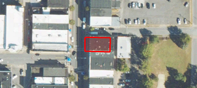 401 Main St