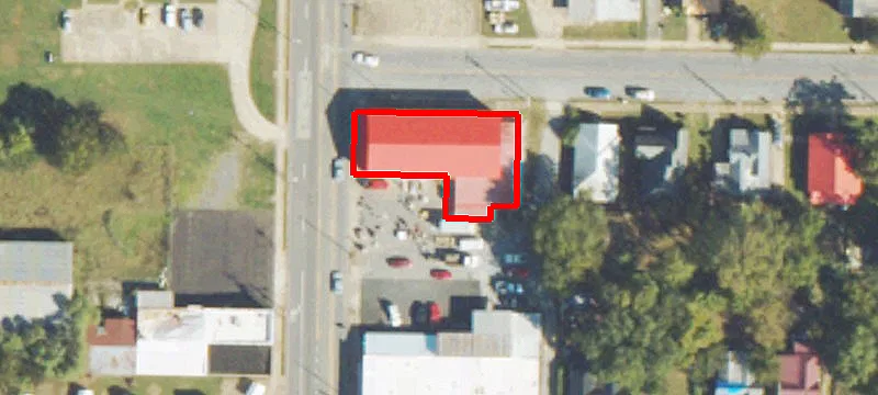 823 Main St