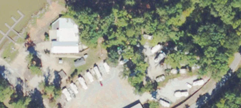60 Bear Crk Marina Rd