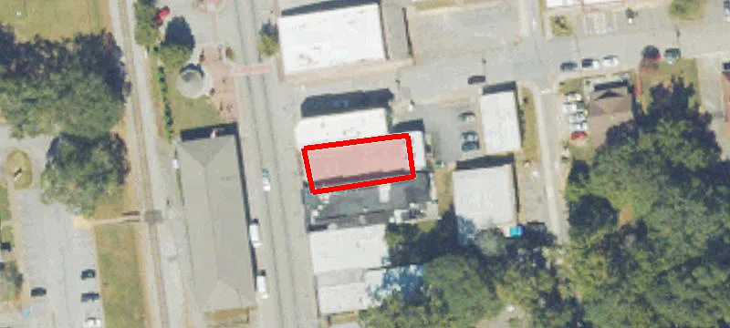 927 Main St