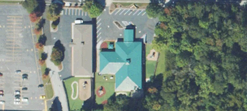 270 Windy Hl SE Rd