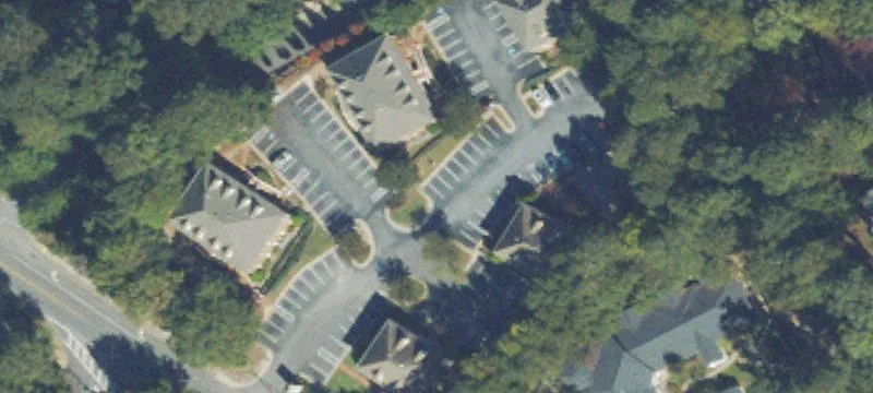 736 Holcomb Brg Rd