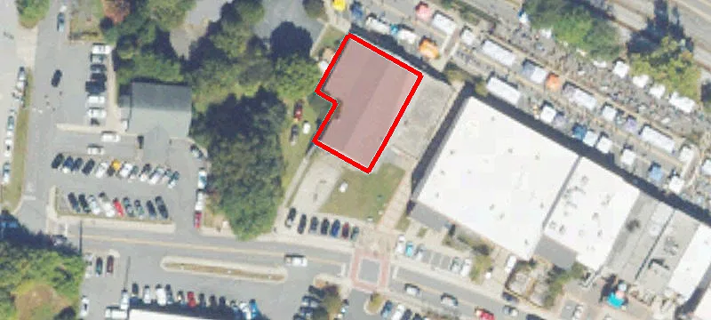 4870 Main St