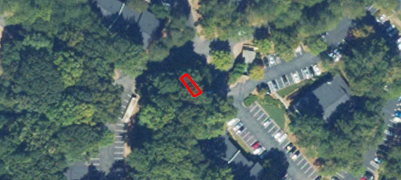 2200 Woodlands SE Dr