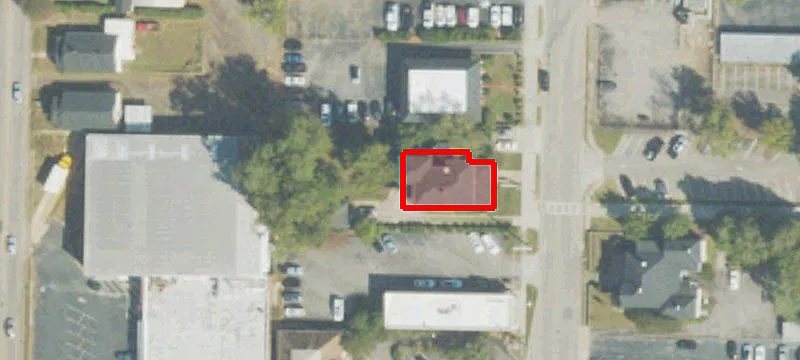 306 Lewis St