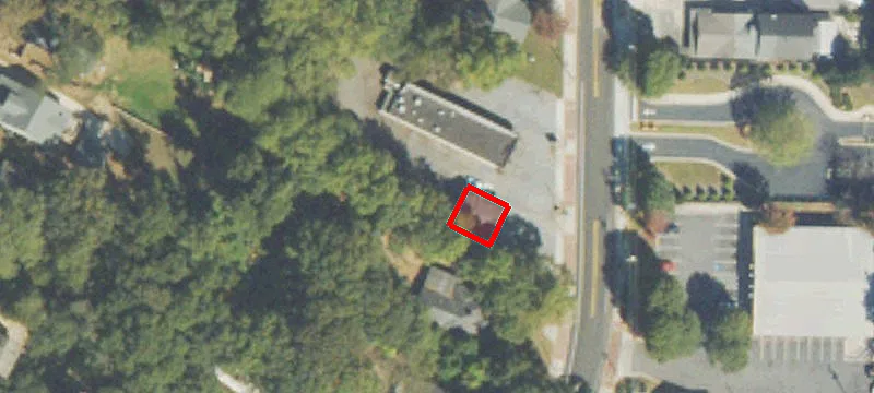 3301 Dogwood Dr