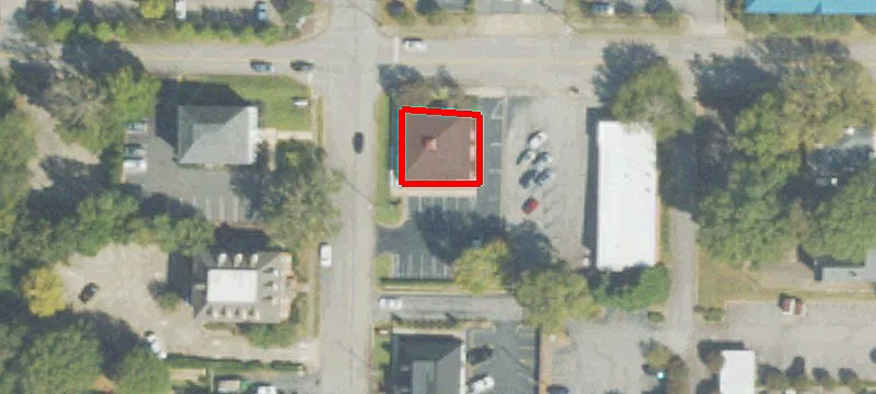 210 Lewis St