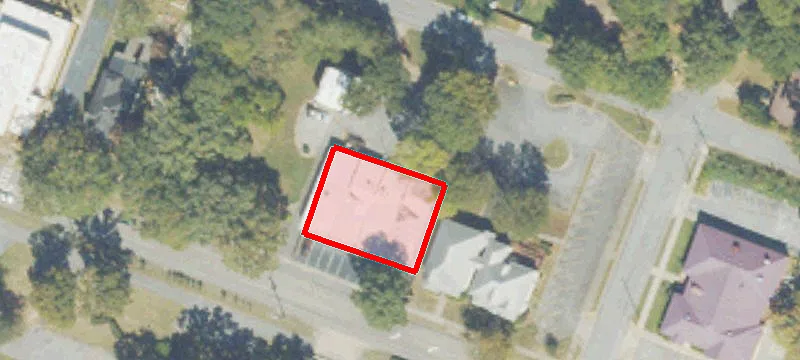 716 Main St